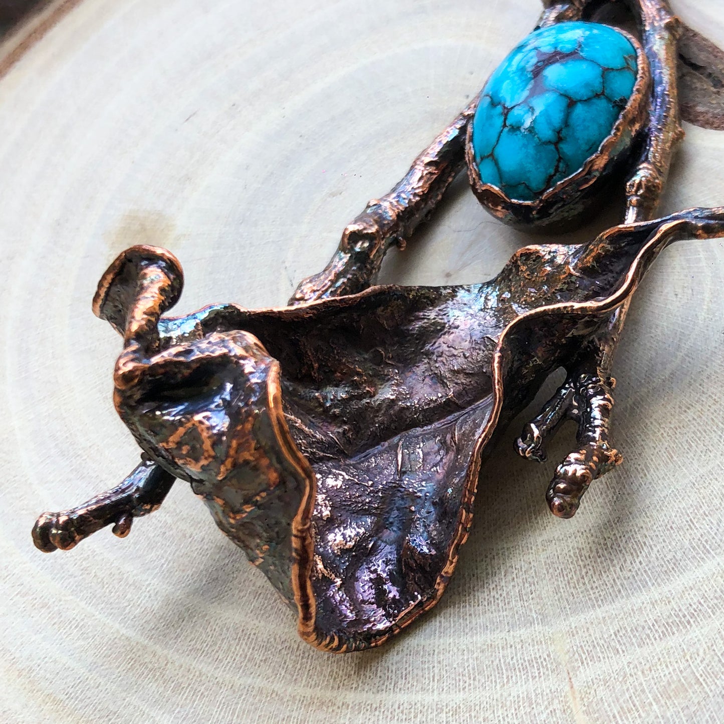 EGYPTIAN TURQUOISE ON NATURAL TWIGS & WITHERED CROTON LEAF