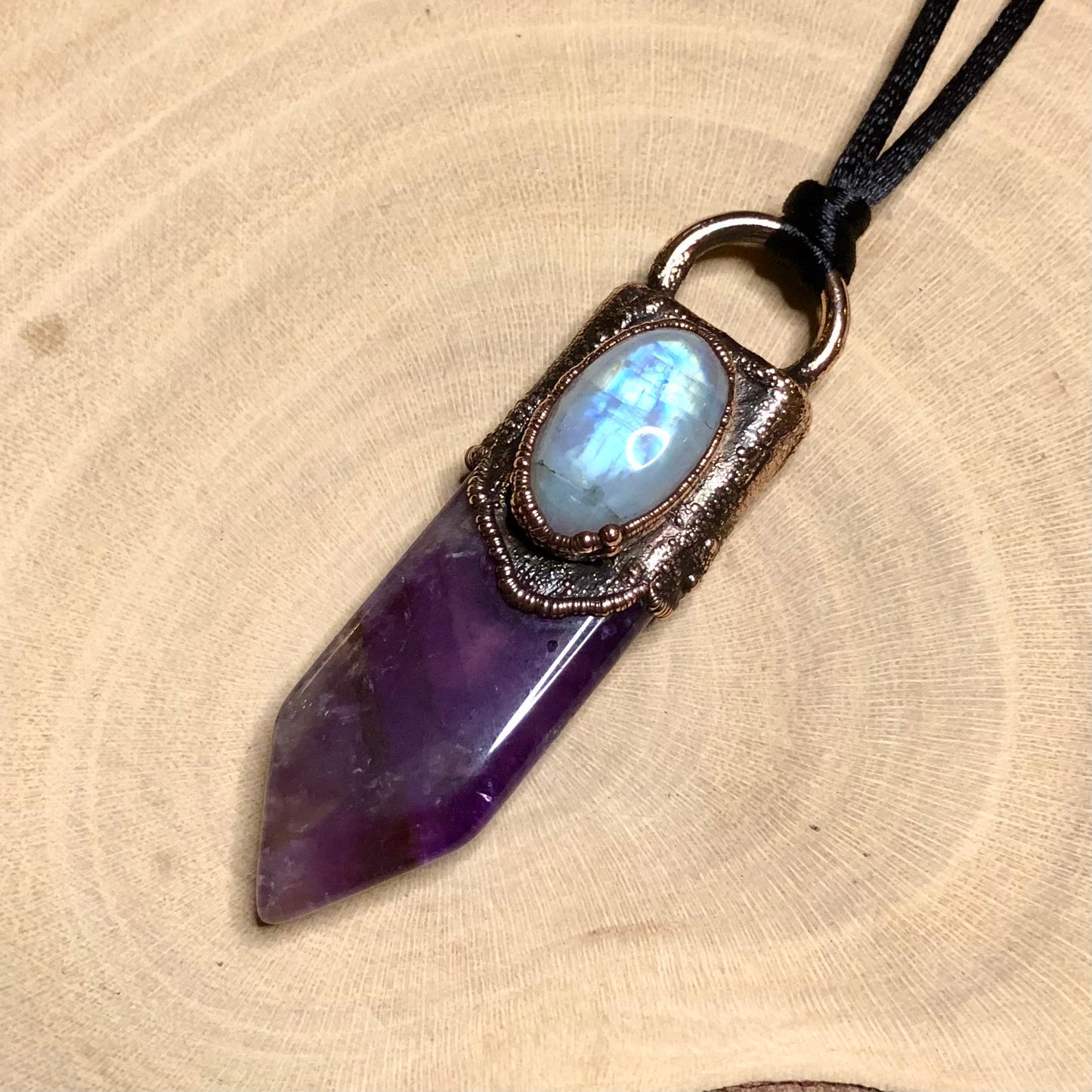 AMETHYST & MOONSTONE