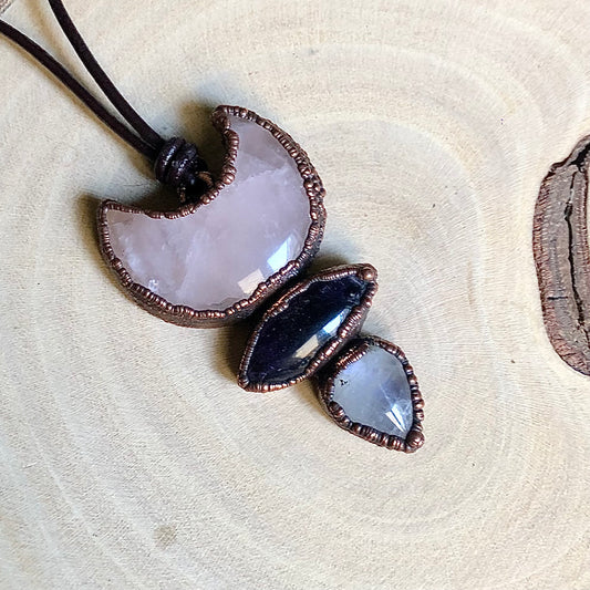 ROSE QUARTZ, AMETHYST & MOONSTONE
