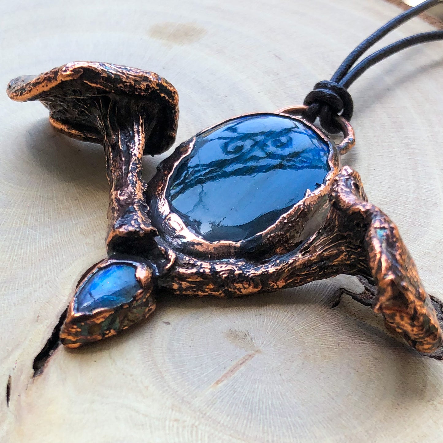 LABRADORITE, MOONSTONE & MUSHROOM