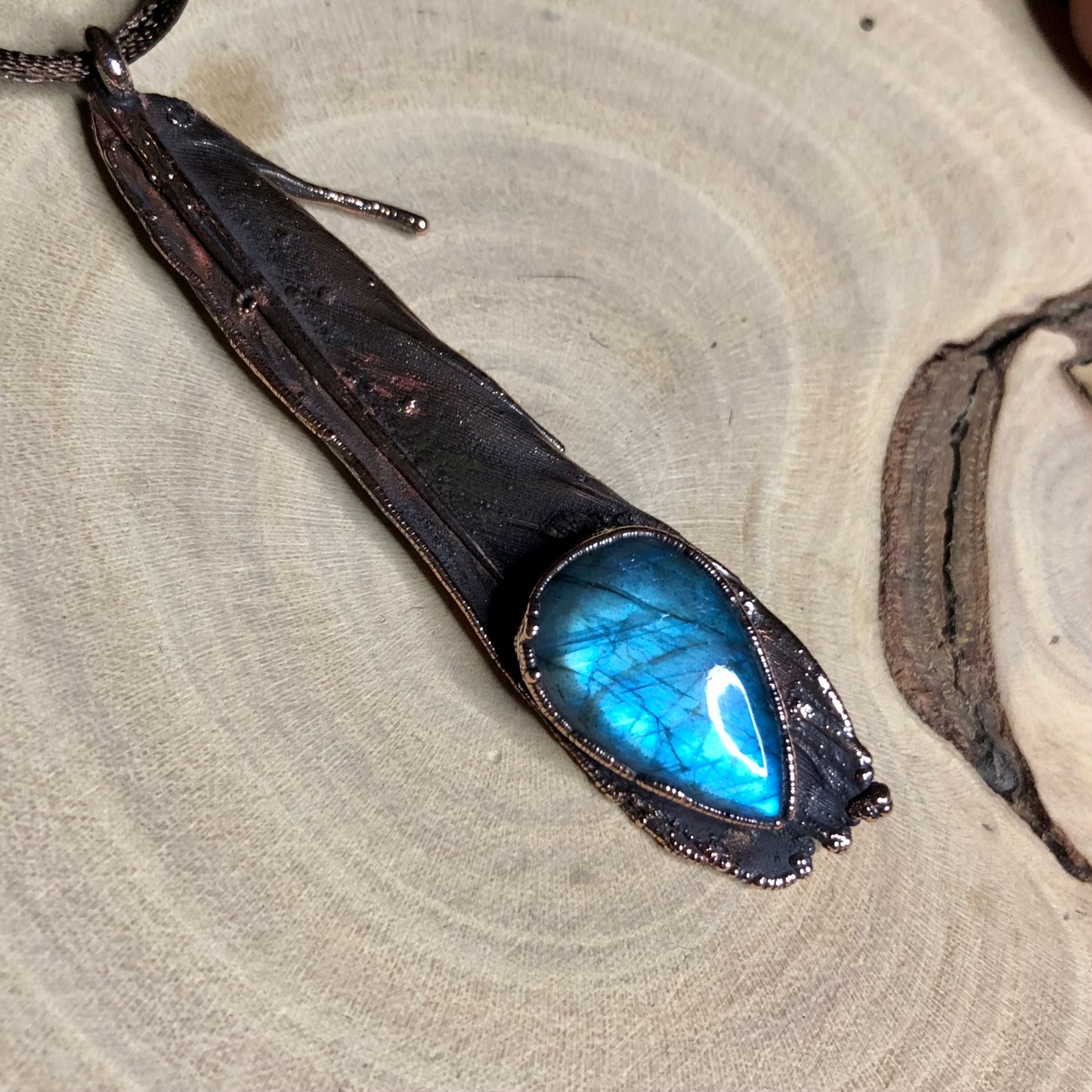 PIGEON FEATHER & LABRADORITE