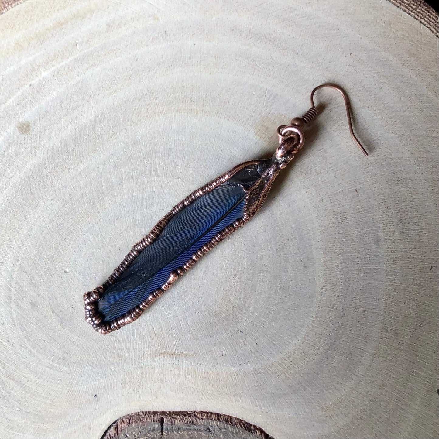 PARROT FEATHER SINGLE EARRING