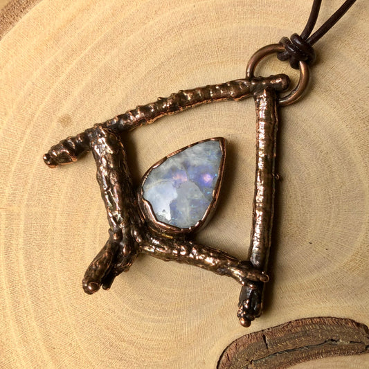 MOONSTONE ON NATURAL TWIGS
