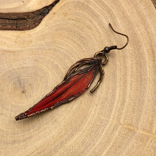 RED PARROT FEATHER SINGLE EARRING