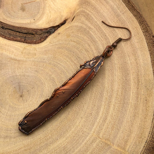 RED PARROT FEATHER SINGLE EARRING