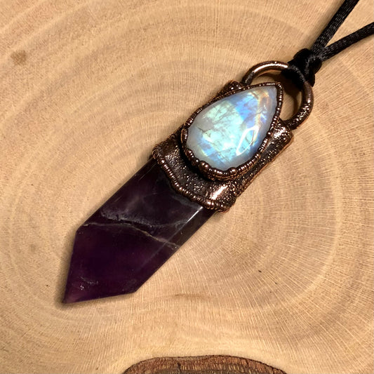 AMETHYST & MOONSTONE