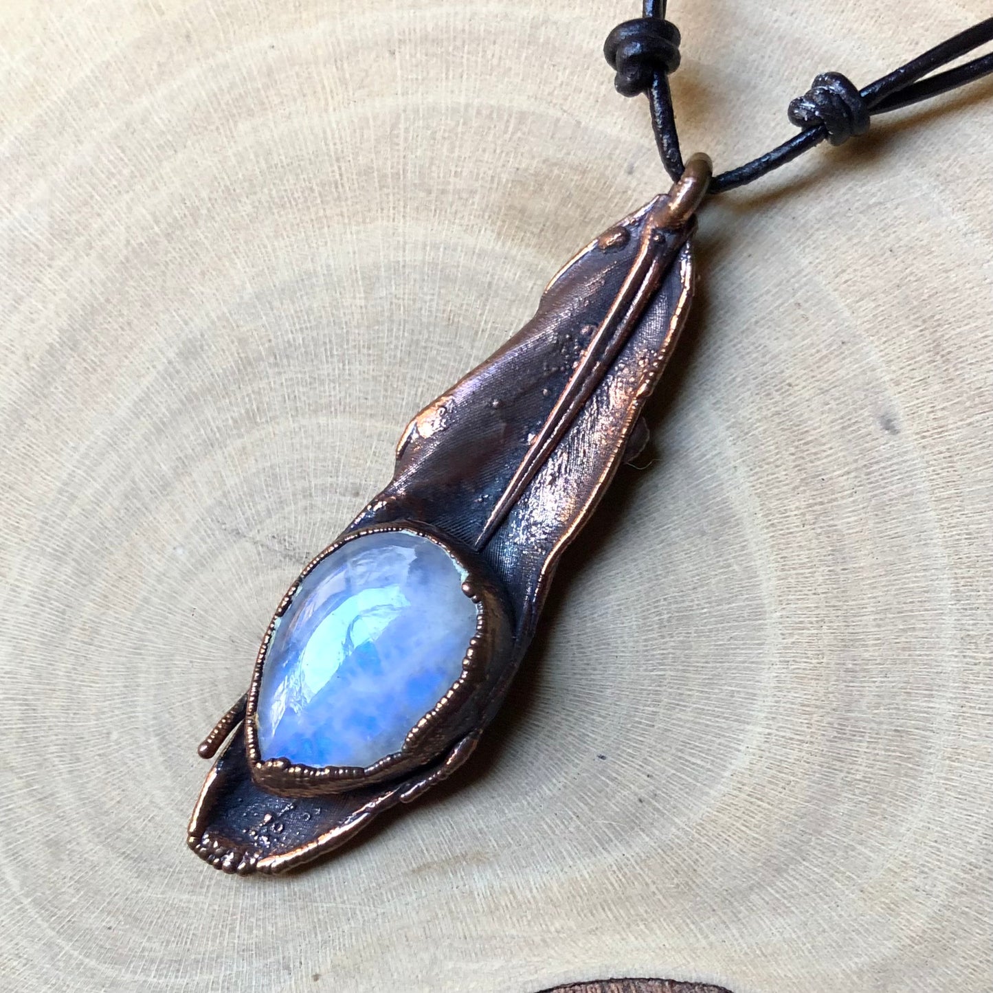 PIGEON FEATHER & MOONSTONE
