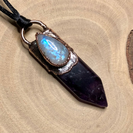 AMETHYST & MOONSTONE
