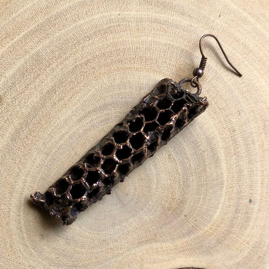 HONEYCOMB SINGLE EARRING