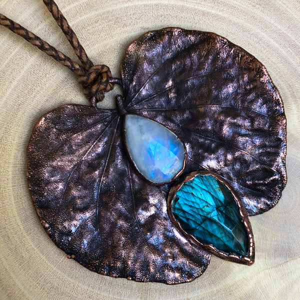 NATURAL LEAF, LABRADORITE & MOONSTONE