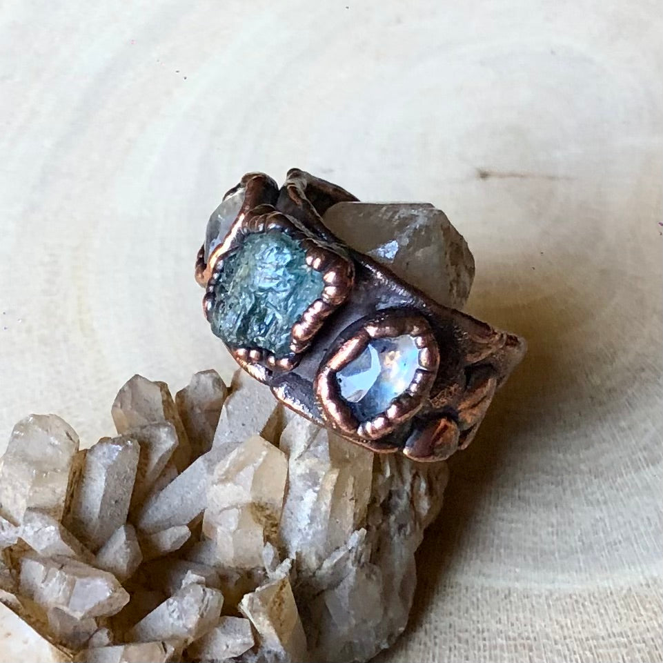 AQUAMARINE & MOONSTONE