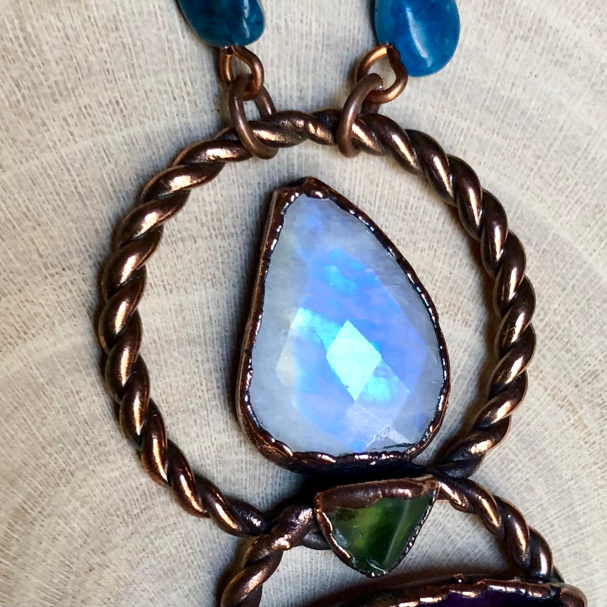 MOONSTONE, PERIDOT, AMETHYST, LABRADORITE & APATITE