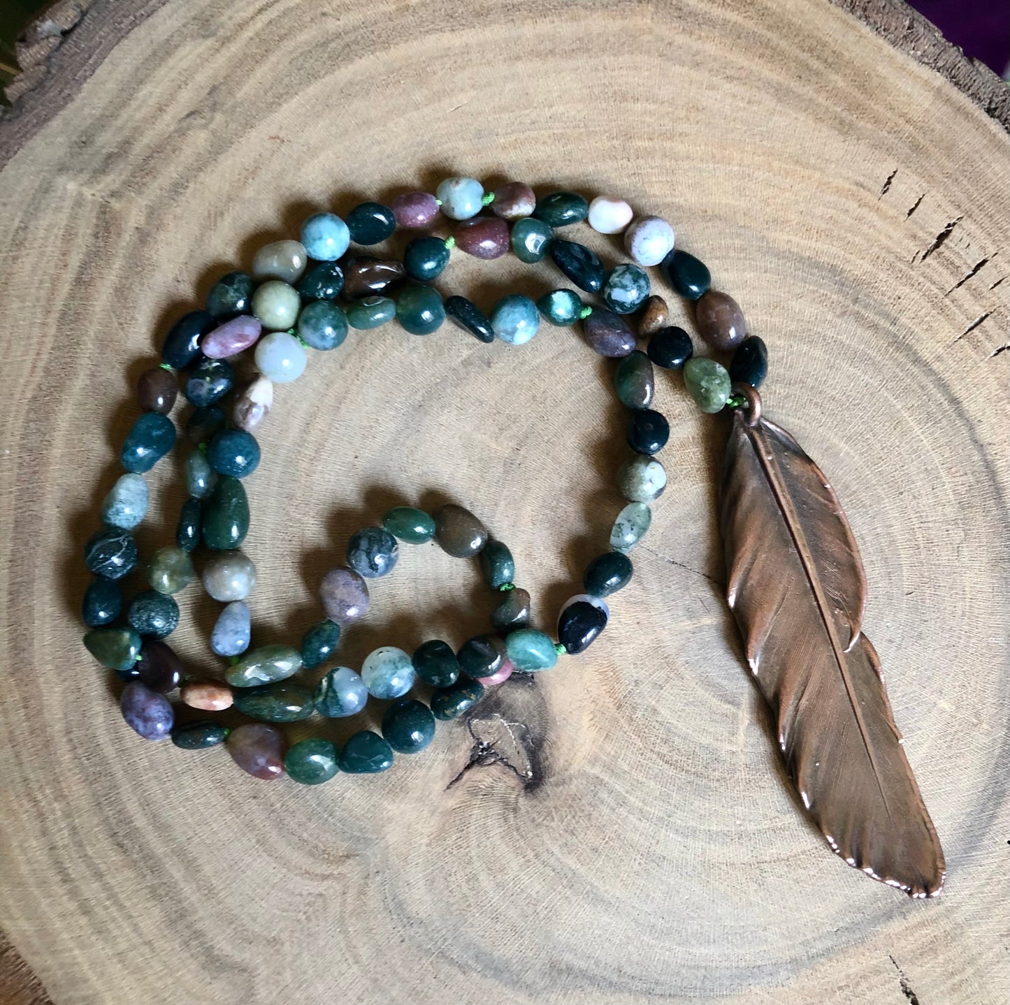 PIGEON FEATHER & MOSS AGATE