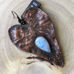 NATURAL LEAF & MOONSTONE SINGLE EARRING