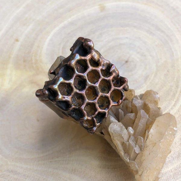 NATURAL HONEYCOMB