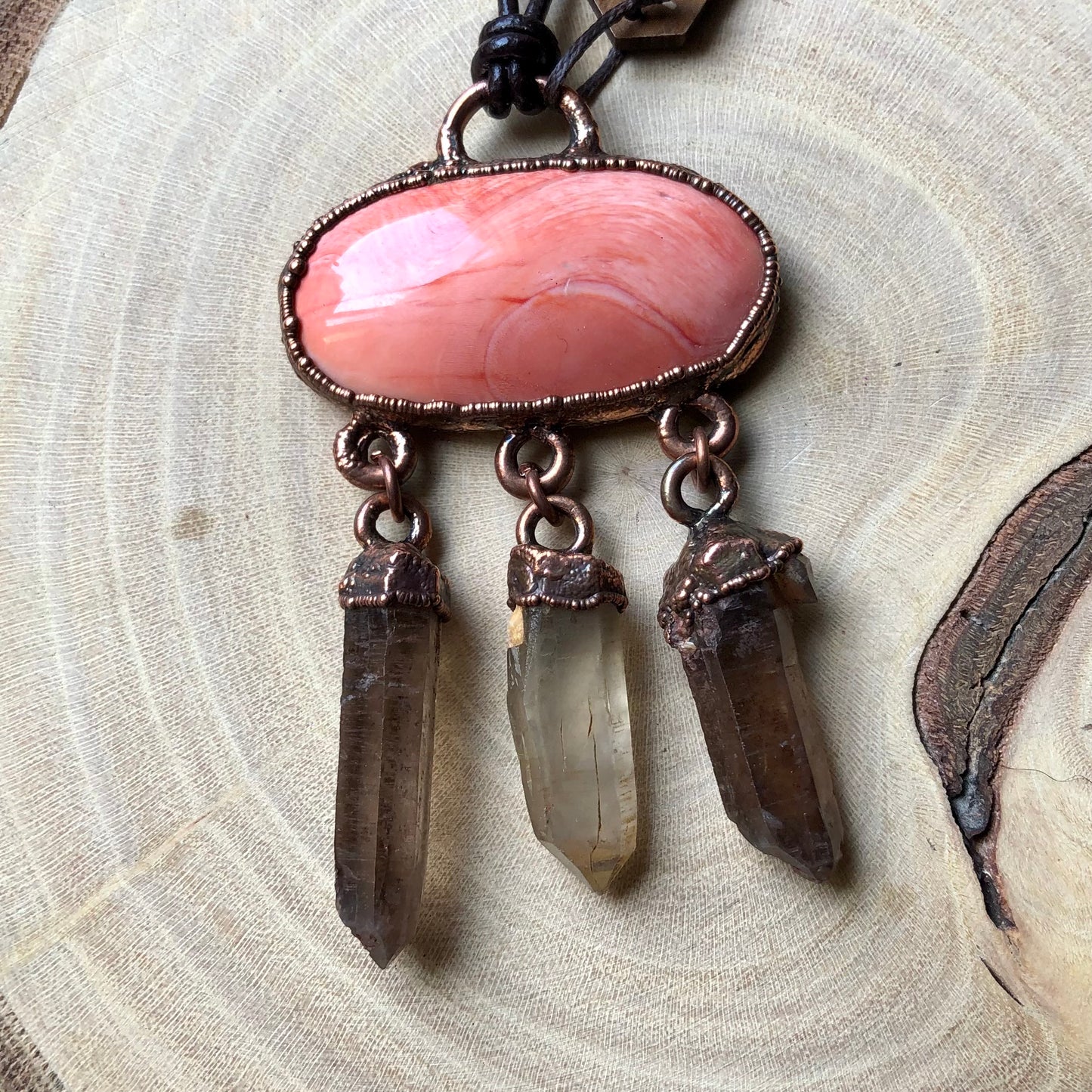 SEASHELL & ST. CATHERINE’S SMOKY QUARTZ