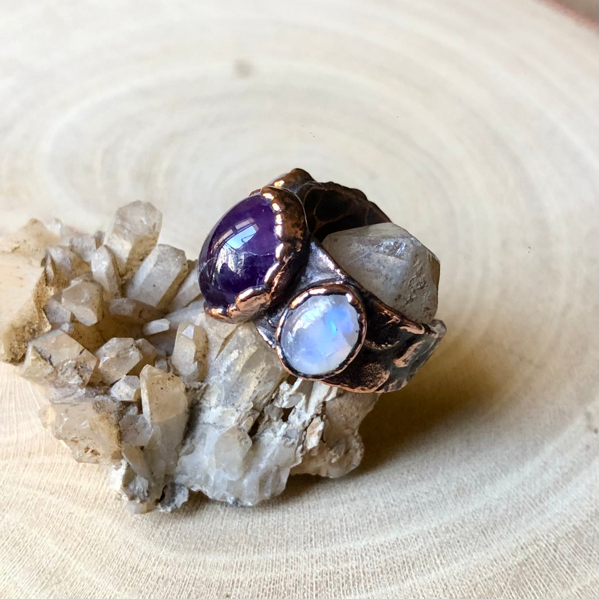 AMETHYST & MOONSTONE