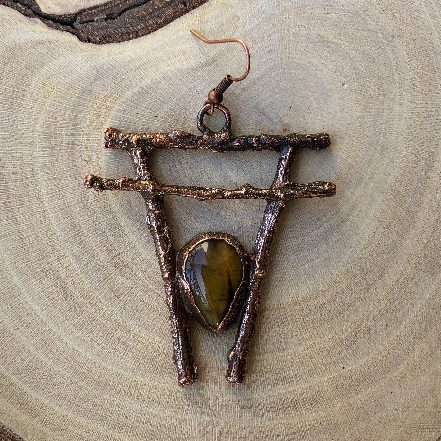 TIGER EYE ON NATURAL TWIGS SINGLE EARRING