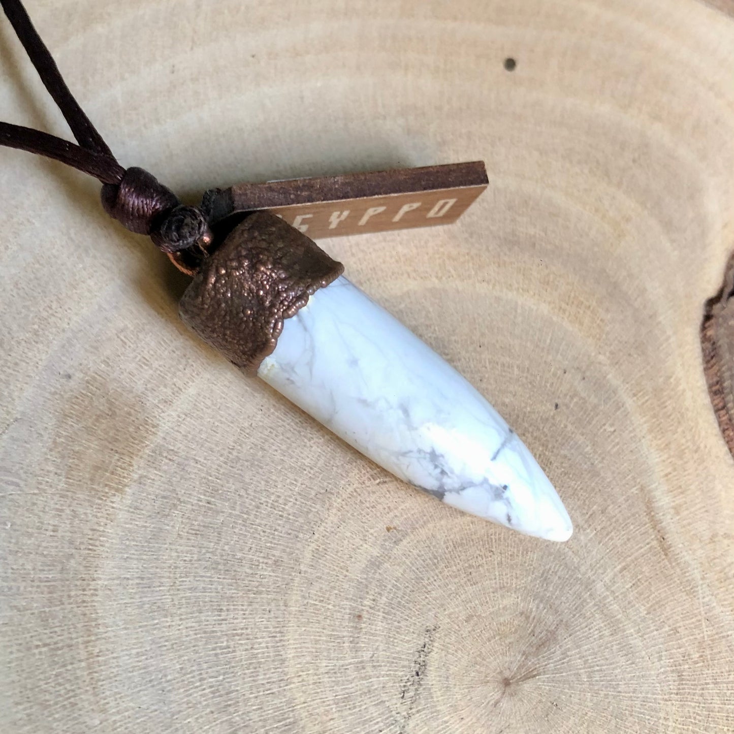 HOWLITE