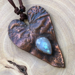 NATURAL LEAF & MOONSTONE