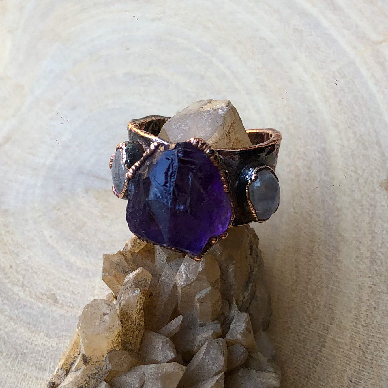 AMETHYST & MOONSTONE