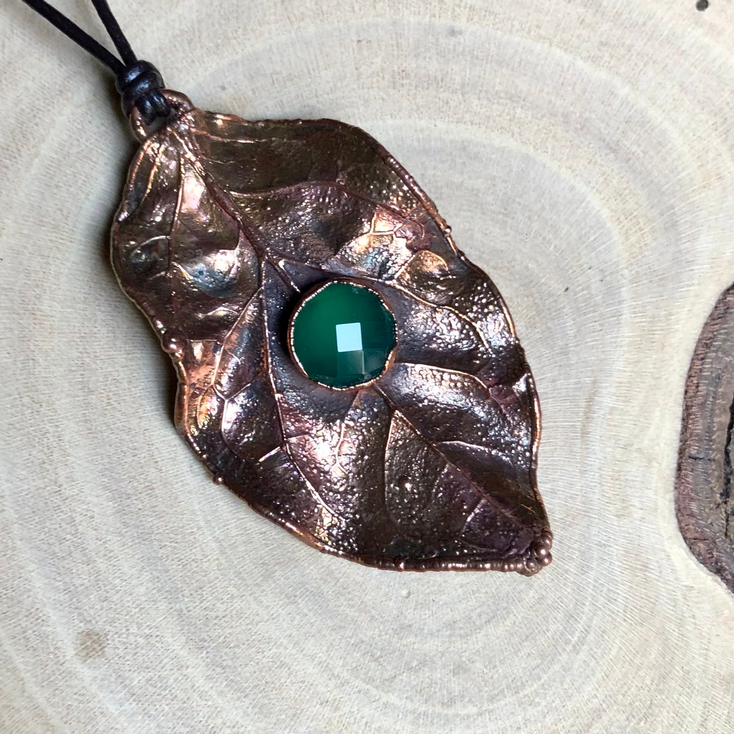NATURAL JASMINE LEAF & GREEN AGATE