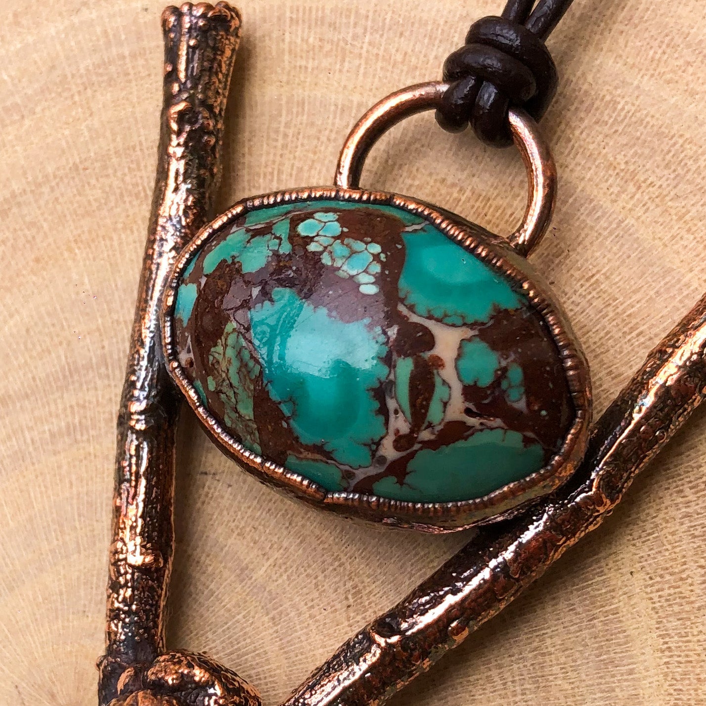 REAL BEE & EGYPTIAN TURQUOISE ON NATURAL TWIGS