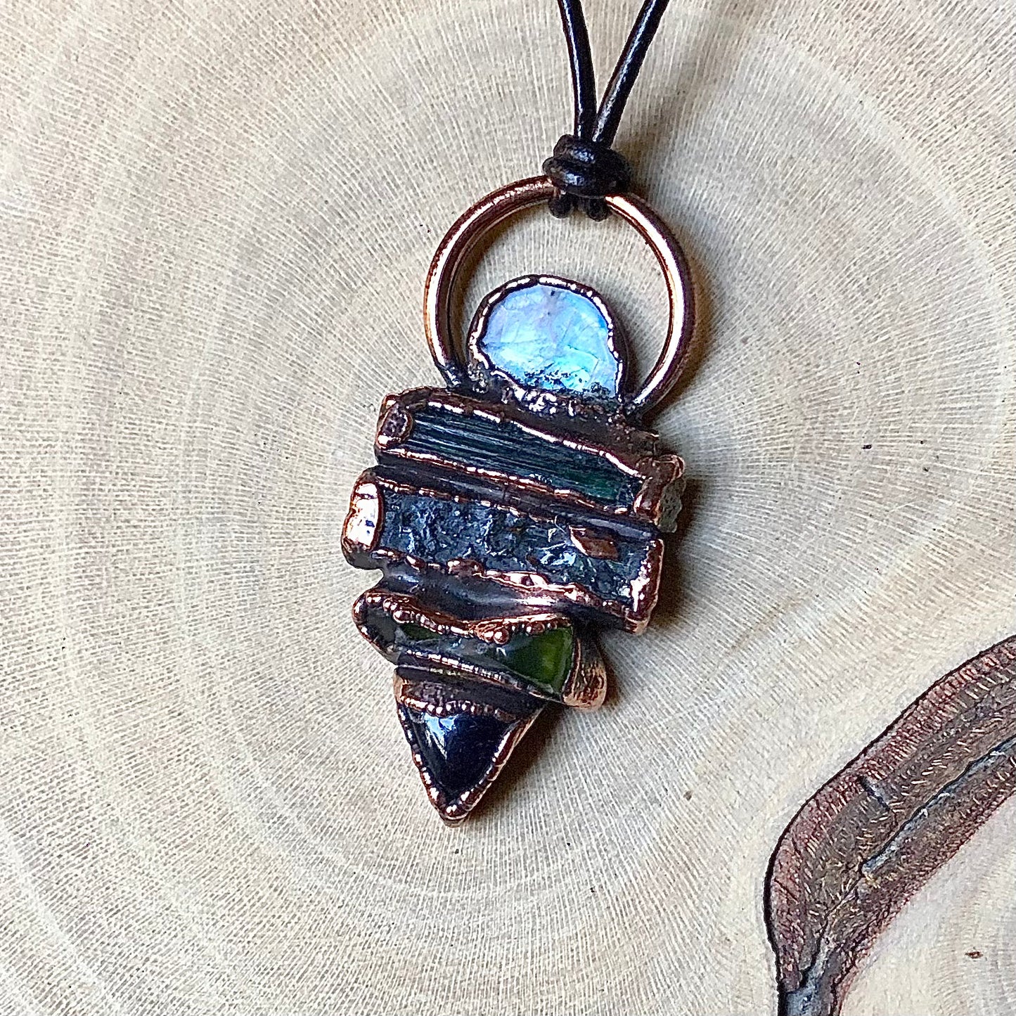 MOONSTONE, GREEN TOURMALINE, AQUAMARINE & MOONSTONE