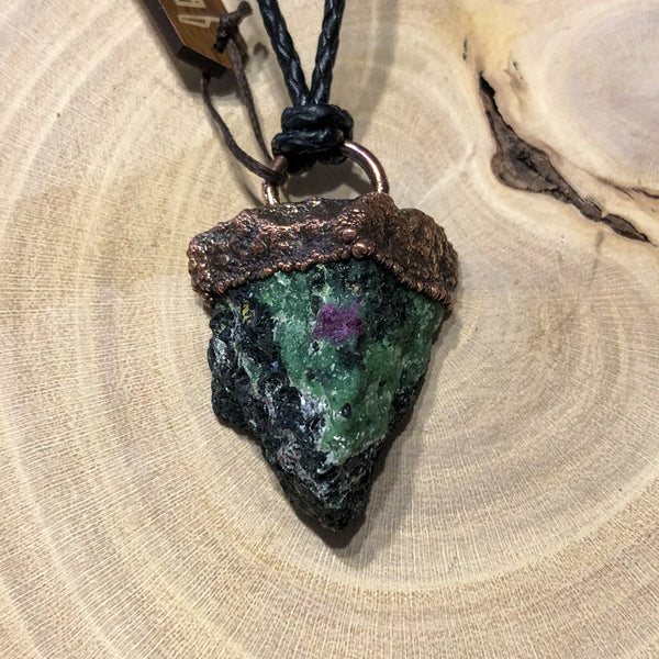RUBY ZOISITE